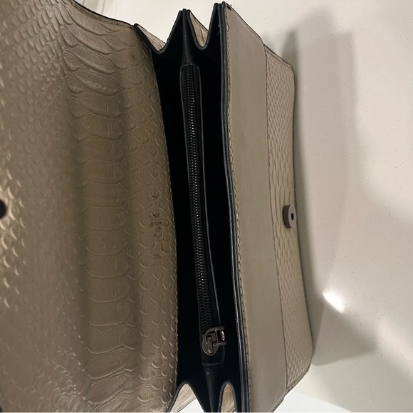 Shoulder/Crossbody Bag - Picture 6 of 6